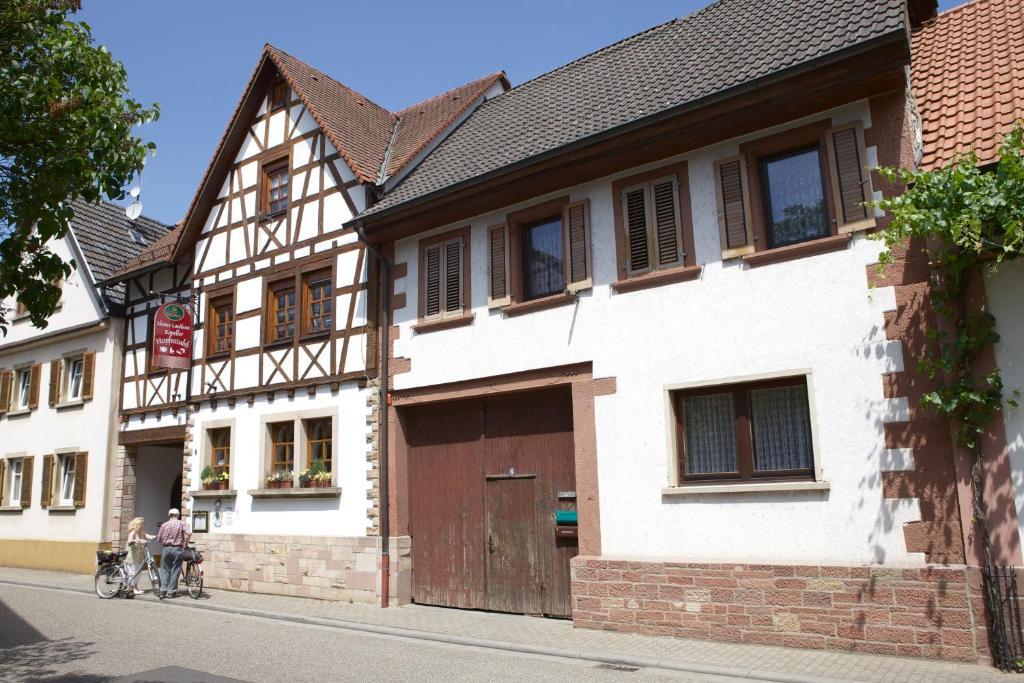Отель Kleines Landhaus Wendel Kapellen-Drusweiler Экстерьер фото